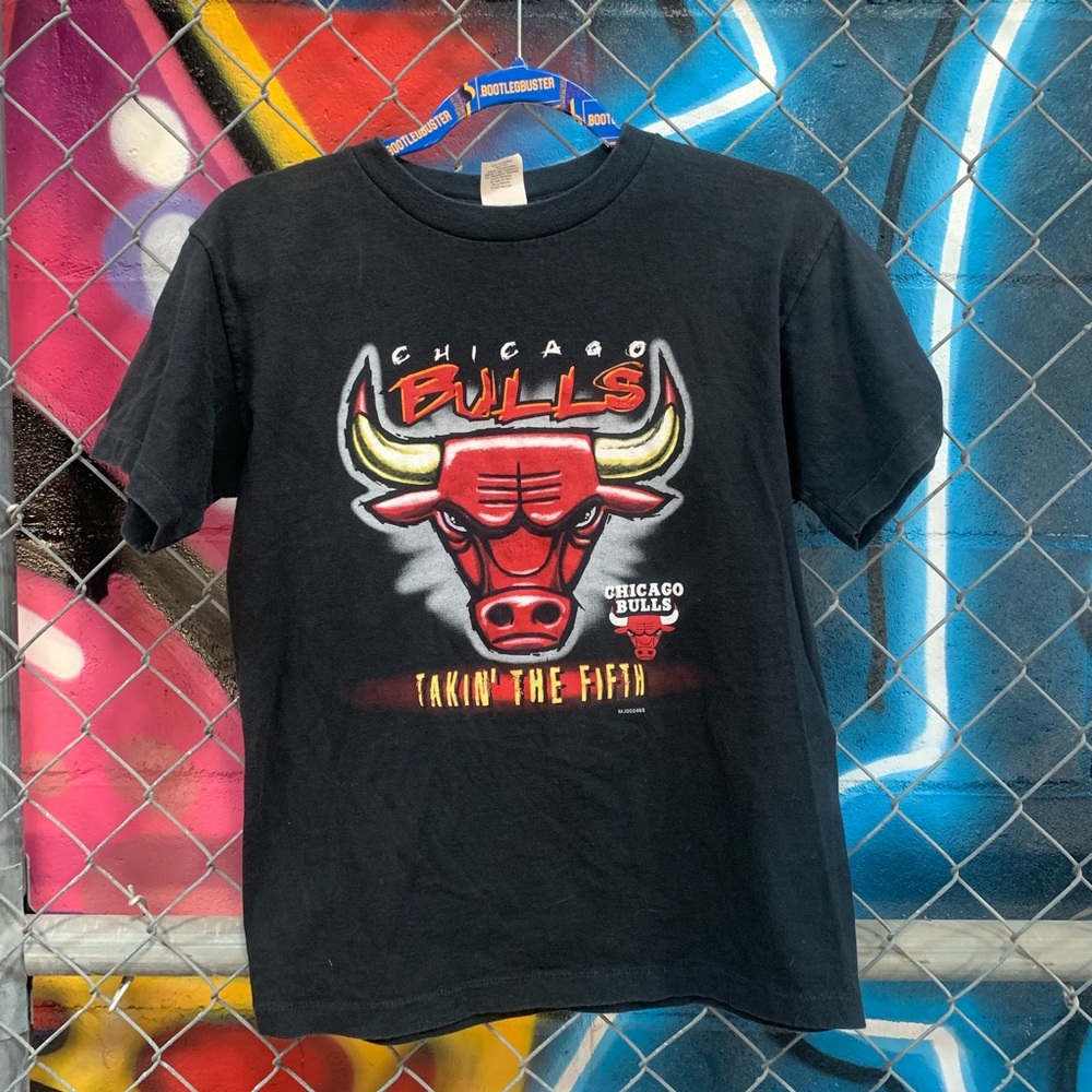 Vintage 90s Chicago Bulls Shirt